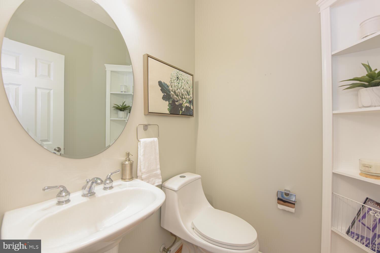 720 Tanley Road Silver Spring, MD 20904 - Photo 18 of 54 Main Level Powder Room