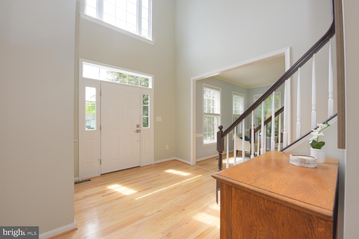720 Tanley Road Silver Spring, MD 20904 - Photo 4 of 54 Foyer