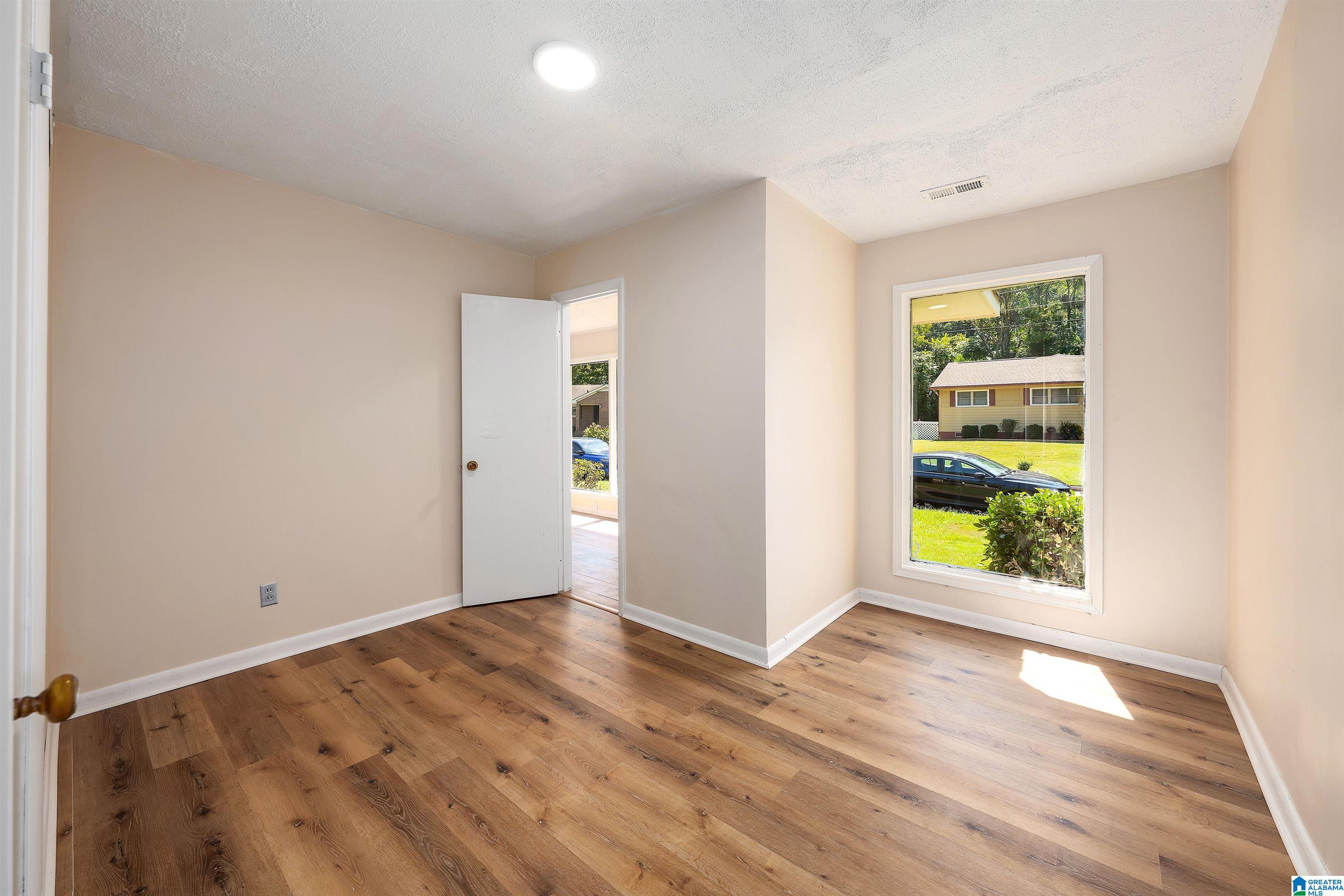 12 Spring Haven Circle Southwest Birmingham, AL 35211 - Photo 10 of 20