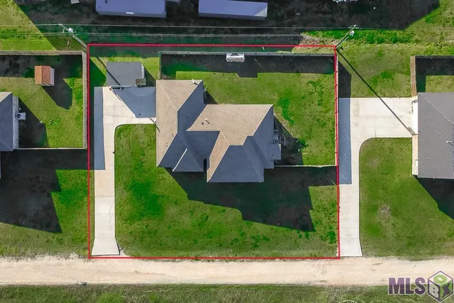 $374,900 | 1522 Lamotte Lane, Port Allen, LA 70767