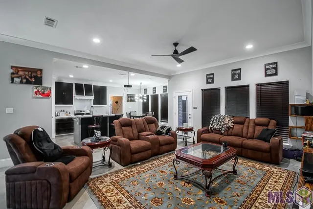 $374,900 | 1522 Lamotte Lane, Port Allen, LA 70767