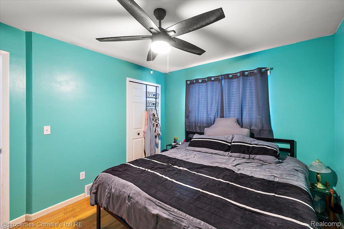 13845 Frazho Road Warren, MI 48089 - Photo 17 of 24 Gallery Image 17
