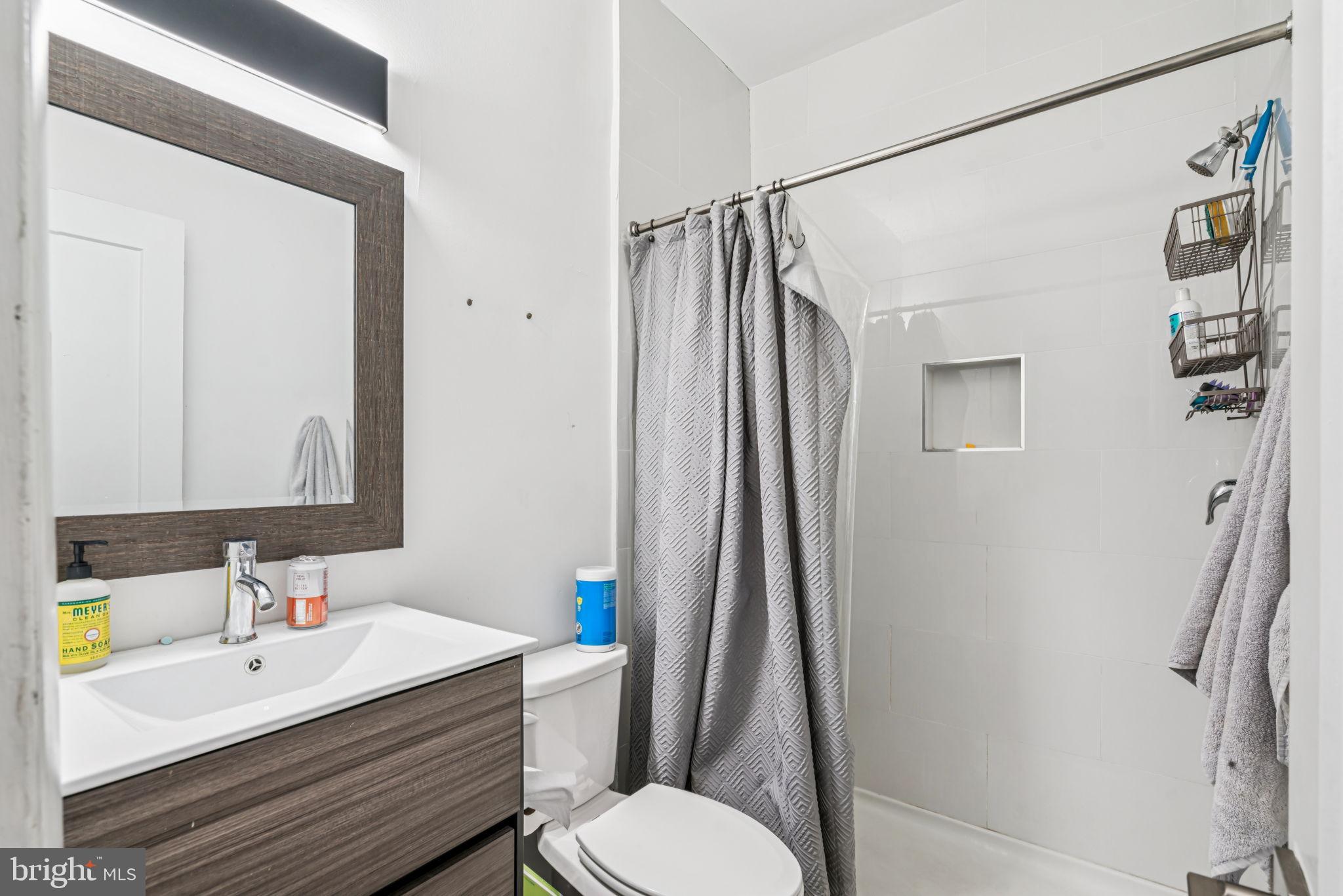 1917 Spring Garden Street, Unit 2 Philadelphia, PA 19130 - Photo 8 of 10