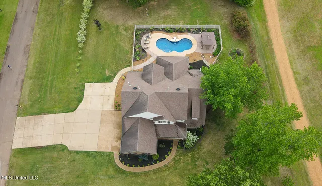 $584,500 | 7401 Michael Drive, Hernando, MS 38632