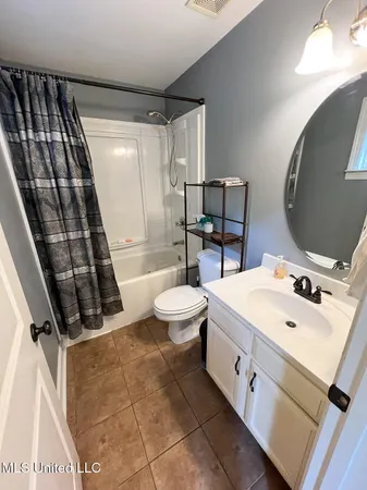 $584,500 | 7401 Michael Drive, Hernando, MS 38632