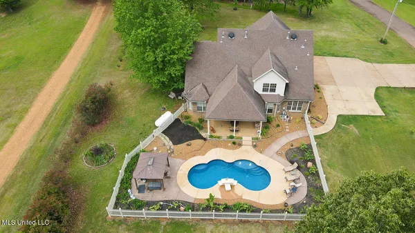 $584,500 | 7401 Michael Drive, Hernando, MS 38632