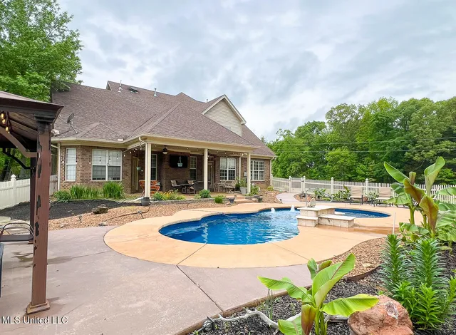 $584,500 | 7401 Michael Drive, Hernando, MS 38632