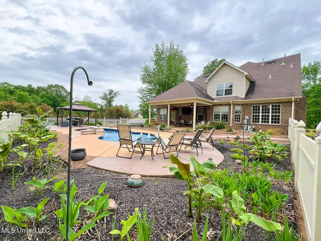 $584,500 | 7401 Michael Drive, Hernando, MS 38632