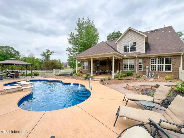 $584,500 | 7401 Michael Drive, Hernando, MS 38632