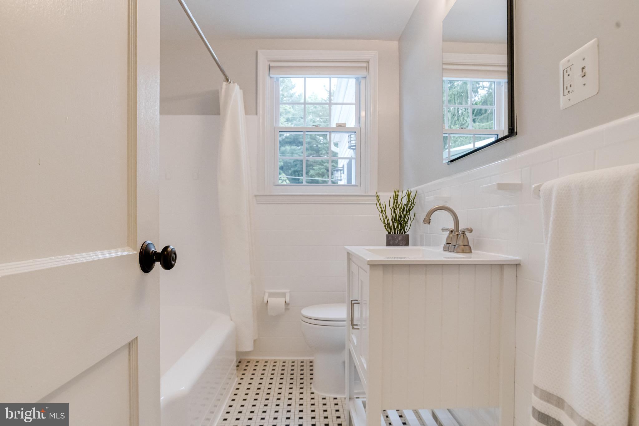 540 Piccadilly Road Towson, MD 21204 - Photo 22 of 39 Gallery Image 22