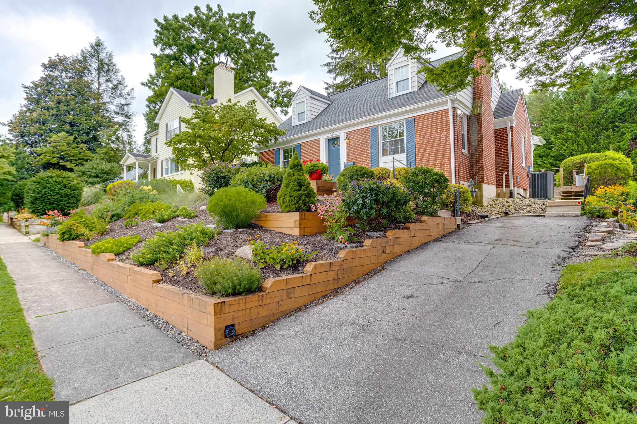 540 Piccadilly Road Towson, MD 21204 - Photo 3 of 39 Gallery Image 3
