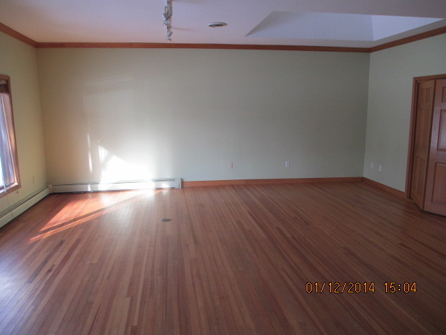 5N641 Pinelands Road Wayne, IL 60184 - Photo 5 of 13