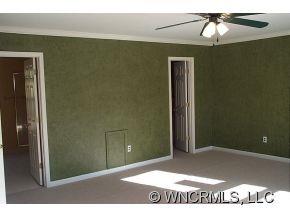 26 Rice Branch Road Asheville, NC 28804 - Photo 15 of 24 Gallery Image 15