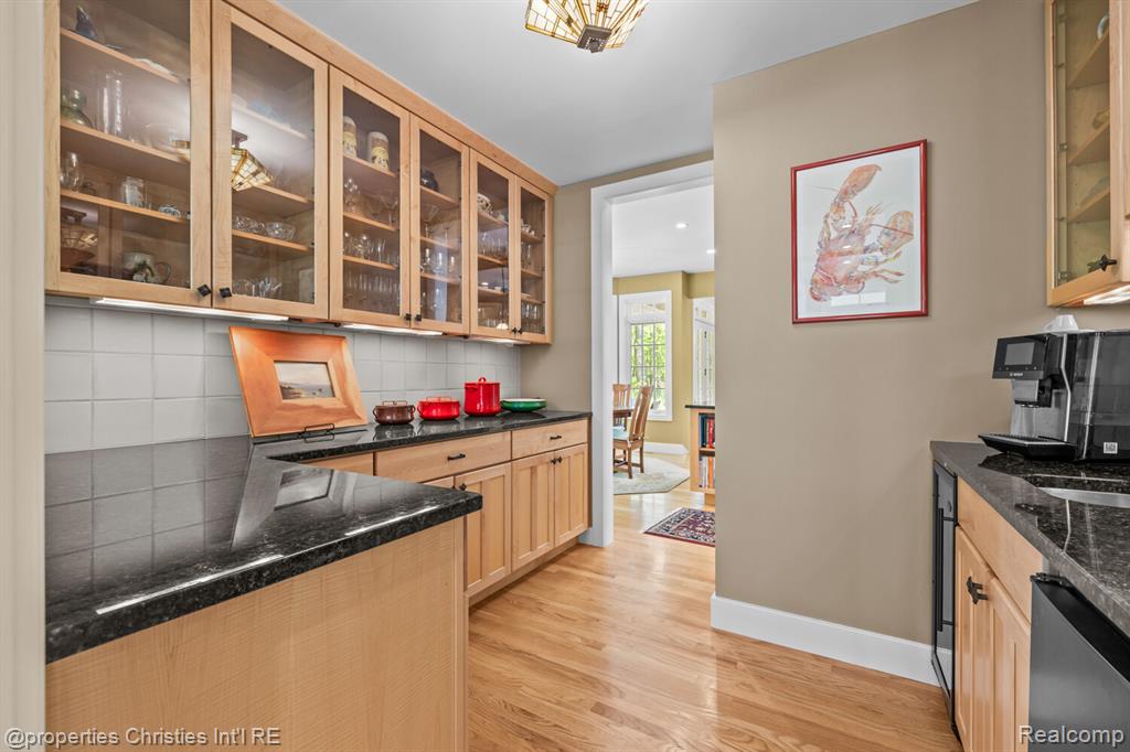 1041 Greentree Road Bloomfield Hills, MI 48304 - Photo 14 of 70