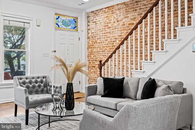 $935,000 | 611 10th Street Northeast, Washington, DC 20002