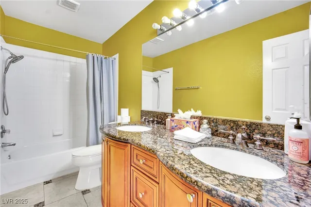 $2,680 | 9677 Casper Peak Court, Las Vegas, NV 89117