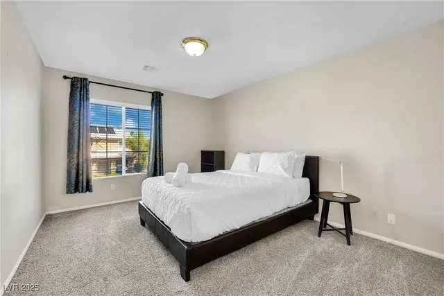 $2,680 | 9677 Casper Peak Court, Las Vegas, NV 89117