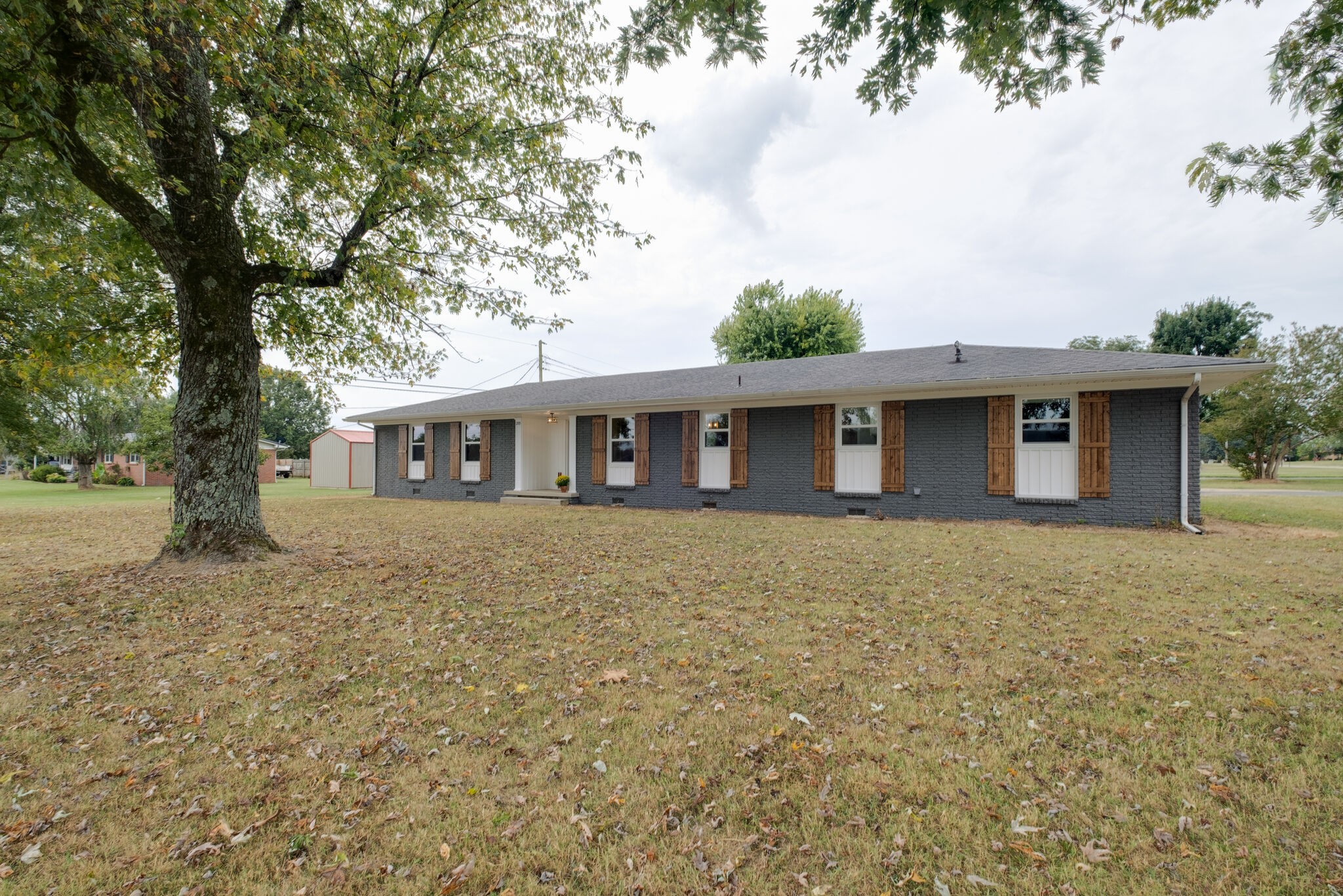 1305 Springer Road Lawrenceburg, TN 38464 - Photo 3 of 27 Gallery Image 3