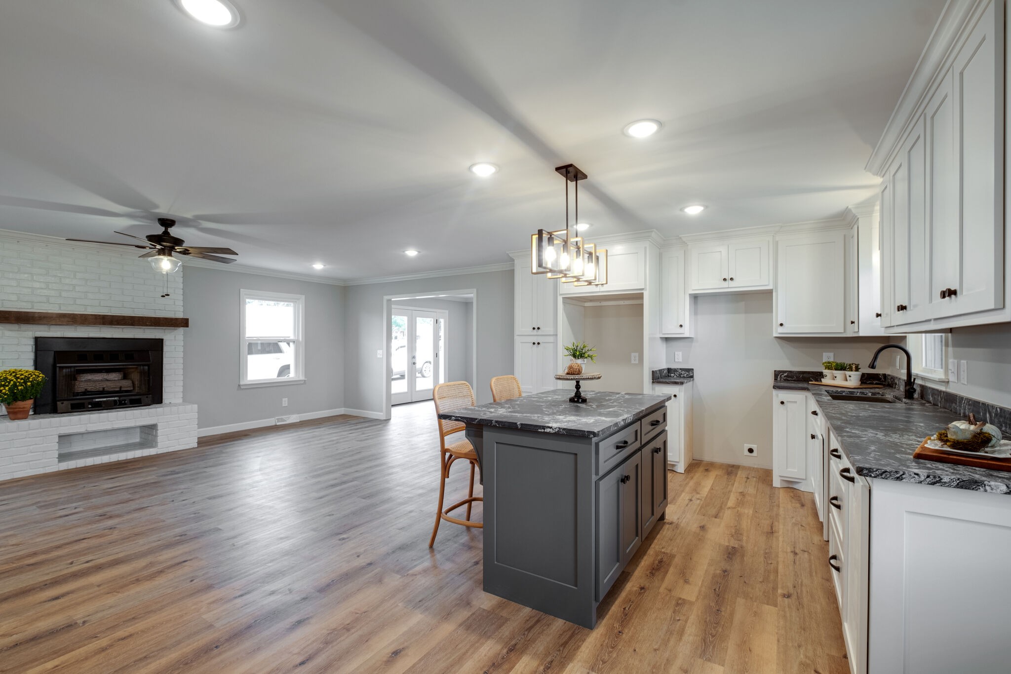 1305 Springer Road Lawrenceburg, TN 38464 - Photo 9 of 27 Gallery Image 9