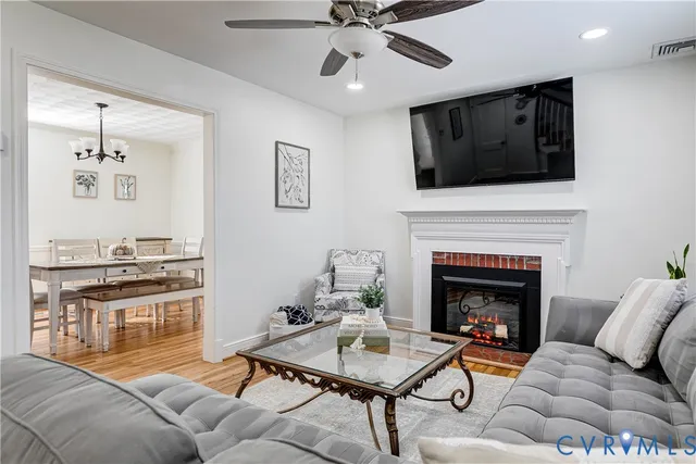 $379,000 | 2109 Dumbarton Road, Henrico, VA 23228