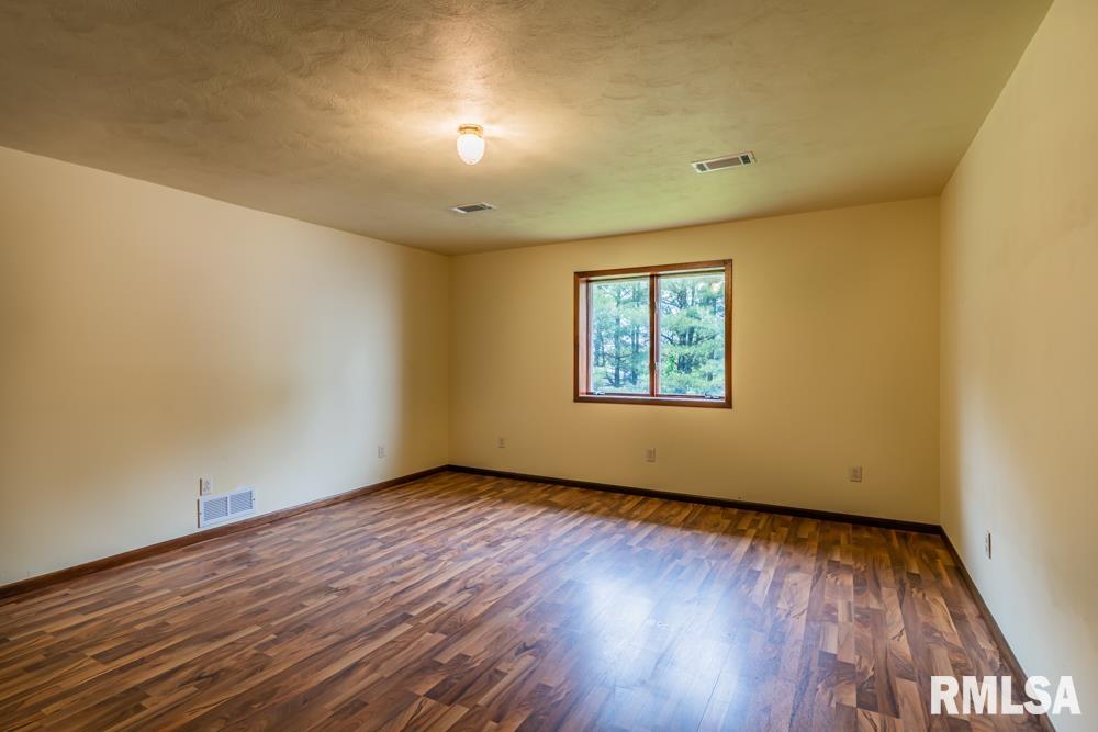 8720 East Manito Road Manito, IL 61546 - Photo 24 of 47 Gallery Image 24