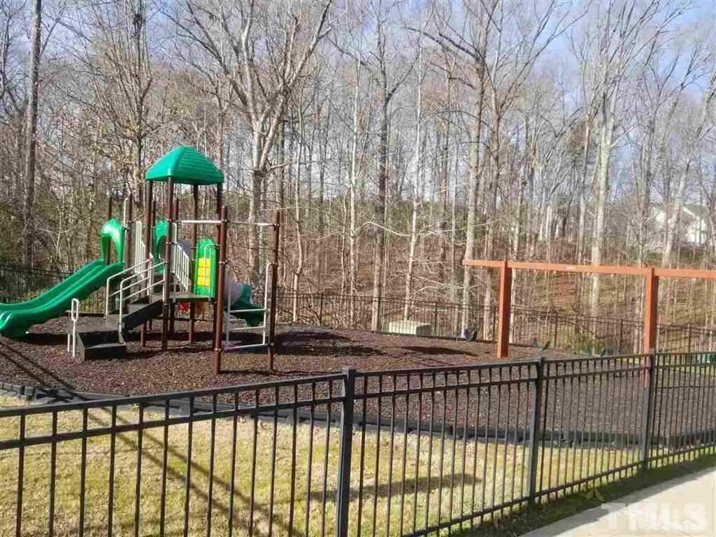 5233 Moonview Court Raleigh, NC 27606 - Photo 16 of 25 Gallery Image 16