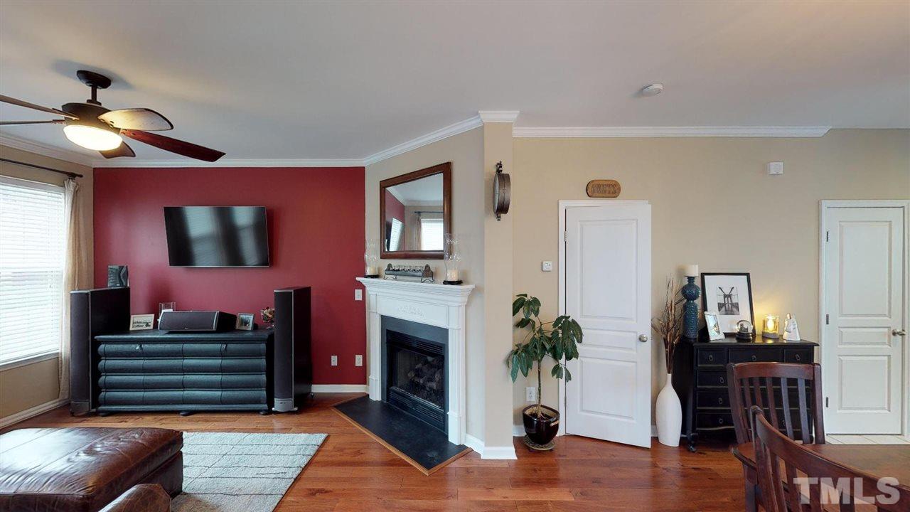 5233 Moonview Court Raleigh, NC 27606 - Photo 5 of 25 Gallery Image 5