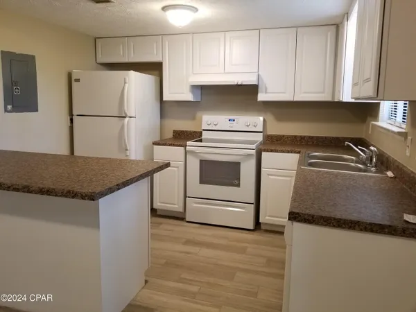 $1,275 | 6415 Lenawee Street, Panama City, FL 32404