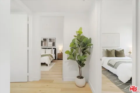 $765,000 | 625 South Berendo Street, Unit 212, Los Angeles, CA 90005