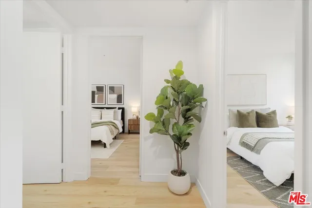 $765,000 | 625 South Berendo Street, Unit 212, Los Angeles, CA 90005