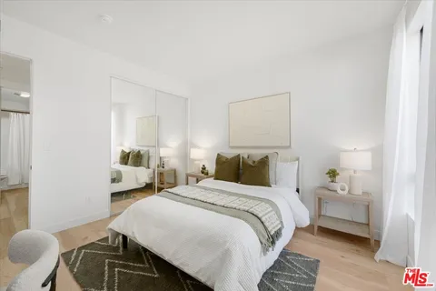 $765,000 | 625 South Berendo Street, Unit 212, Los Angeles, CA 90005