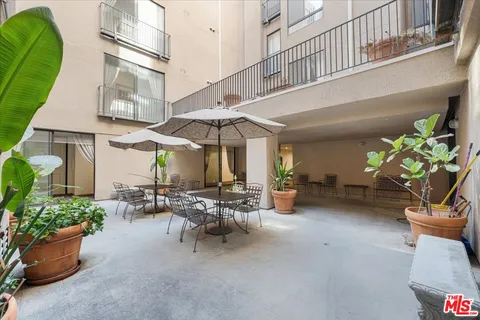 $765,000 | 625 South Berendo Street, Unit 212, Los Angeles, CA 90005