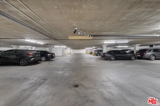 $765,000 | 625 South Berendo Street, Unit 212, Los Angeles, CA 90005