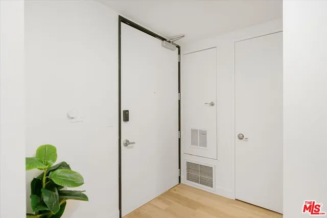 $765,000 | 625 South Berendo Street, Unit 212, Los Angeles, CA 90005