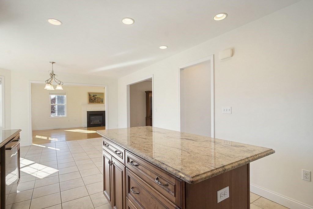 76 Cart Path Road Dracut, MA 01826 - Photo 17 of 40 Gallery Image 17
