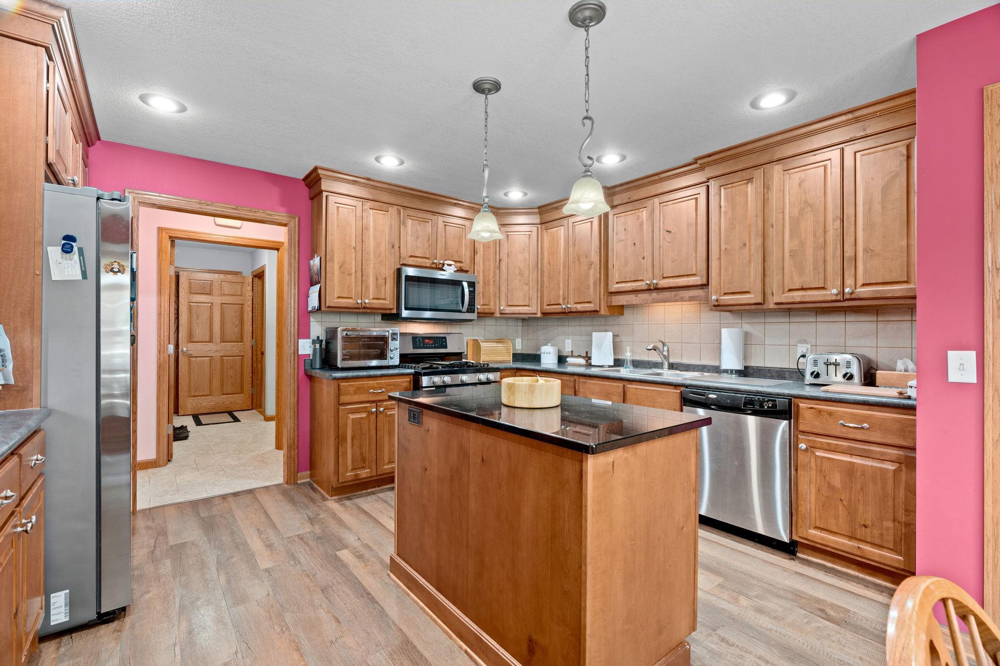 35084 Hinckley Road Hinckley, MN 55037 - Photo 7 of 38