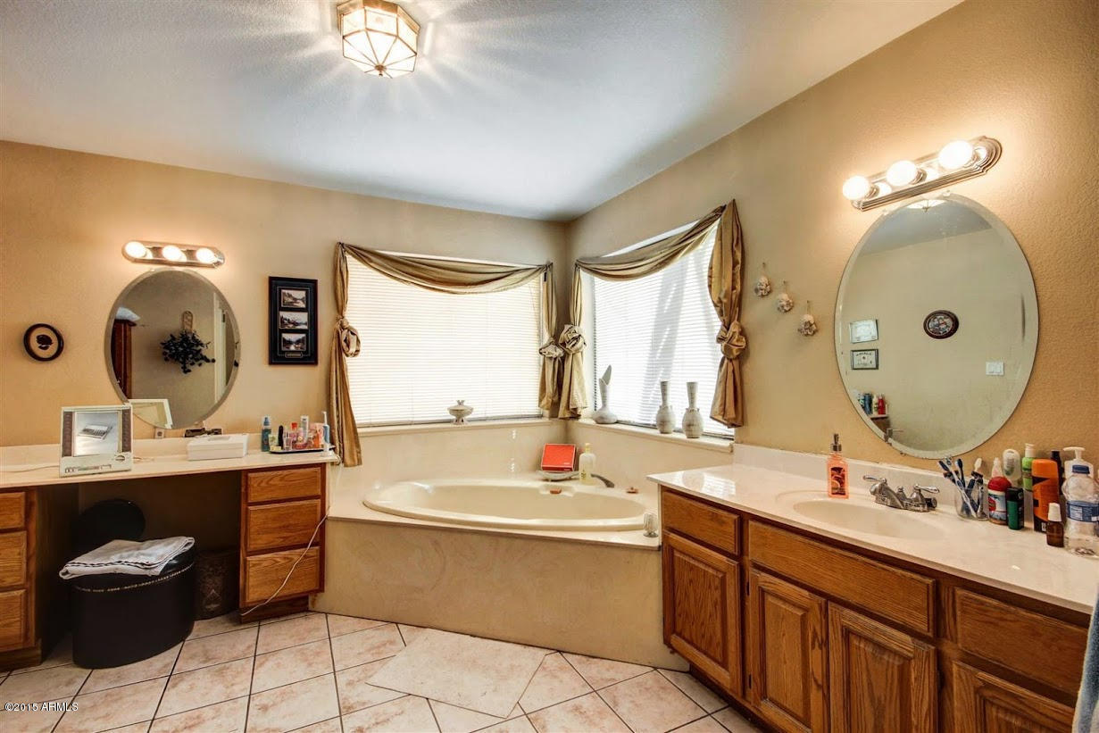 5171 South Greenfield Road Gilbert, AZ 85298 - Photo 38 of 48 42 - Separate Vanities