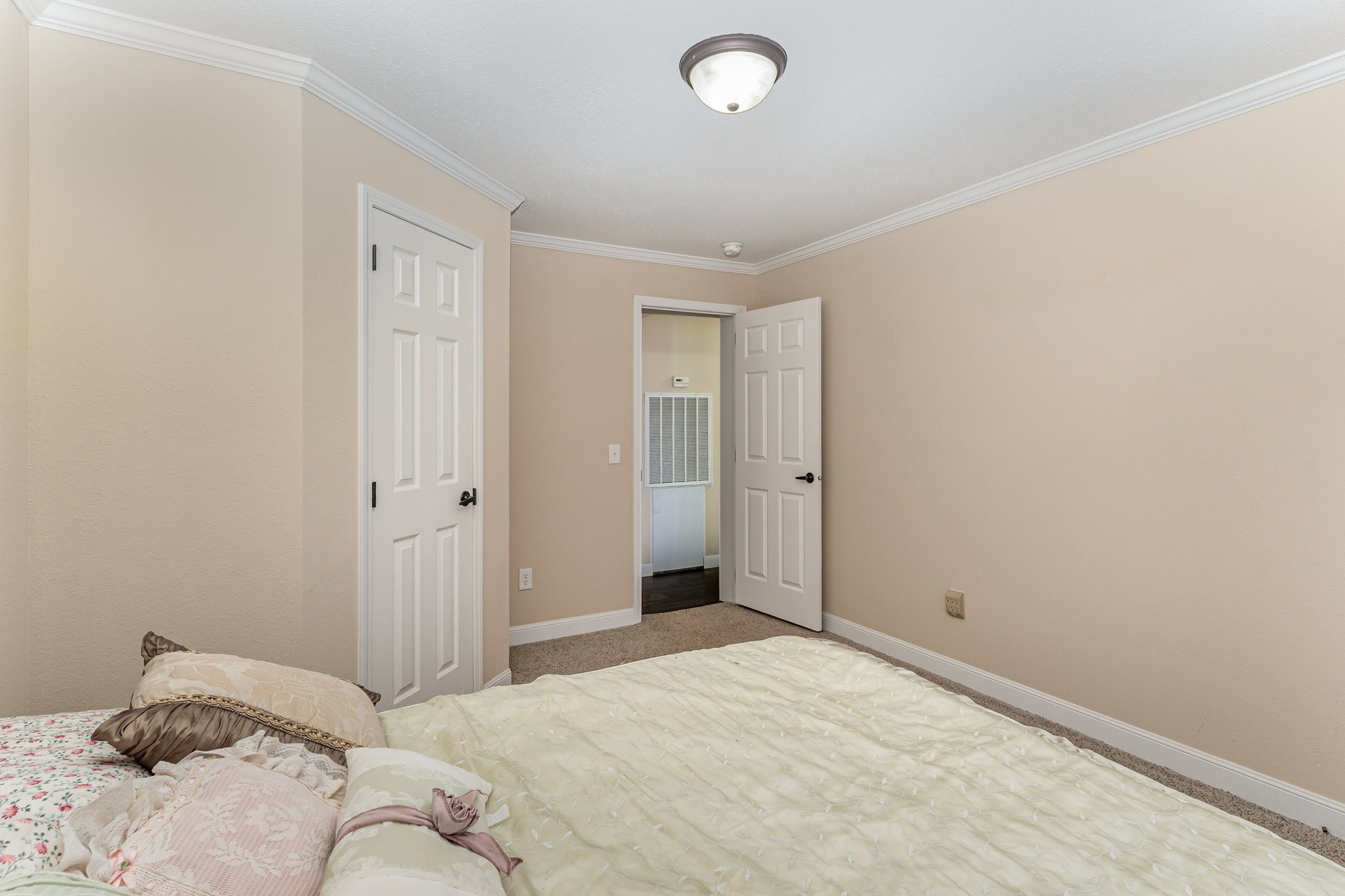 4075 Woodard Road Springfield, TN 37172 - Photo 17 of 30 a bedroom with a bed and a bathroom