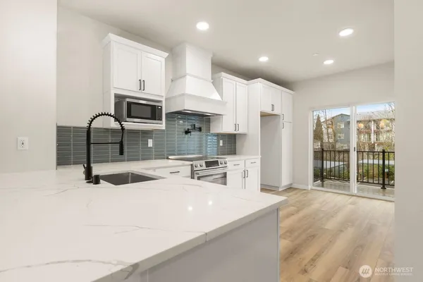 $659,990 | 16823 Alder Way, Unit G6, Lynnwood, WA 98037