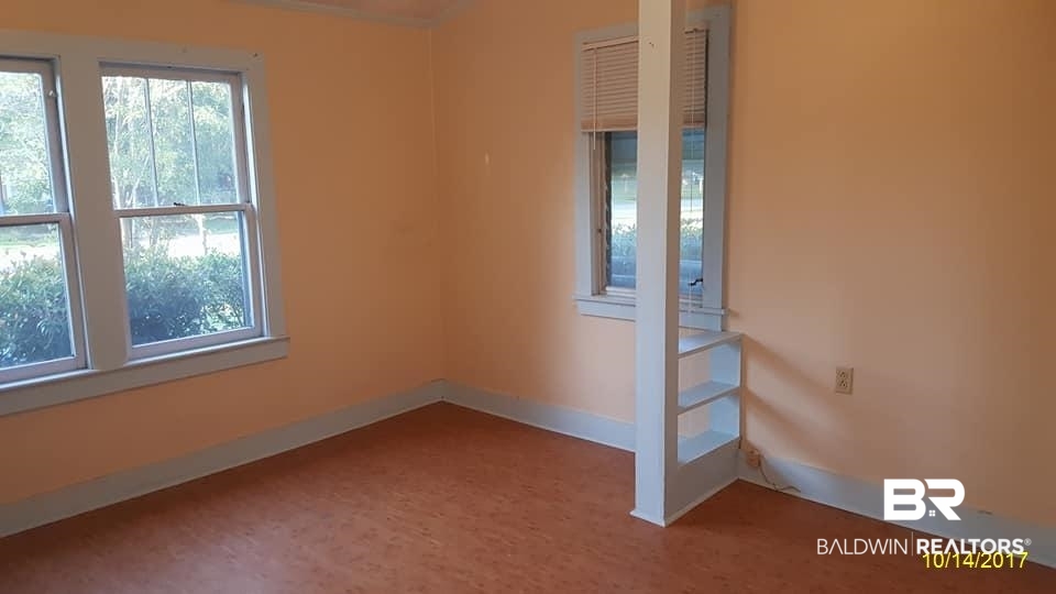 304 West Orange Avenue Foley, AL 36535 - Photo 13 of 40