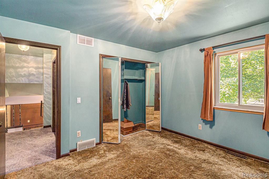1236 Bay Ridge Highland, MI 48356 - Photo 15 of 35 Gallery Image 15