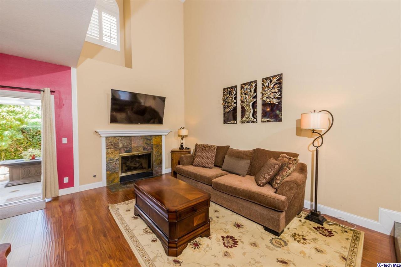 28133 Seco Canyon Road, Unit 37 Saugus, CA 91390 - Photo 2 of 23