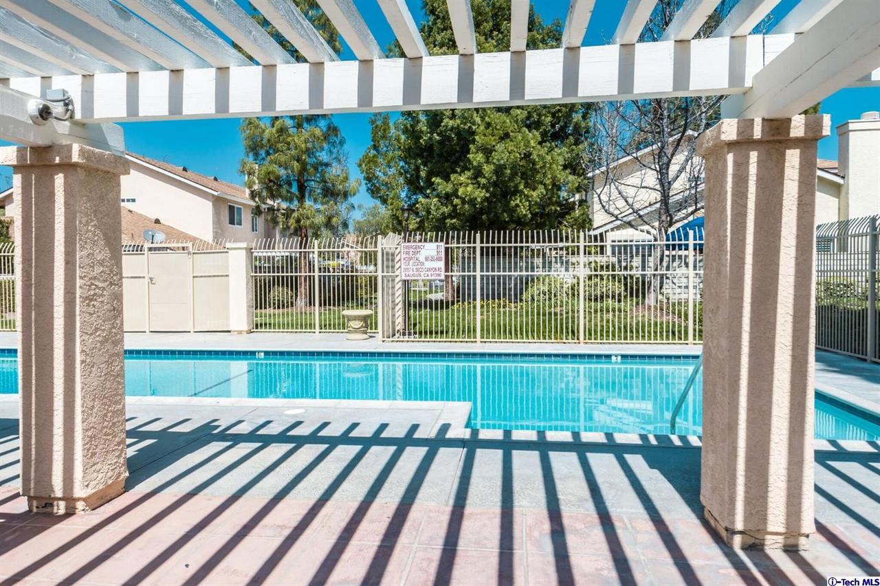 28133 Seco Canyon Road, Unit 37 Saugus, CA 91390 - Photo 19 of 23