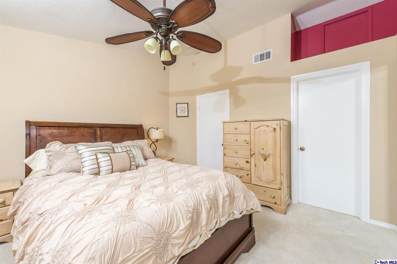 28133 Seco Canyon Road, Unit 37 Saugus, CA 91390 - Photo 9 of 23