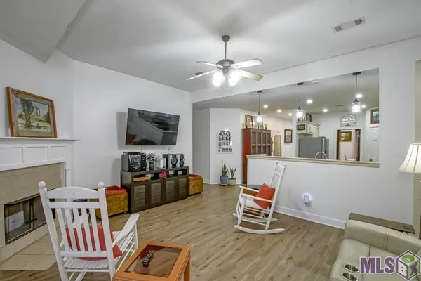 $294,900 | 35987 Wilmington Avenue, Denham Springs, LA 70706
