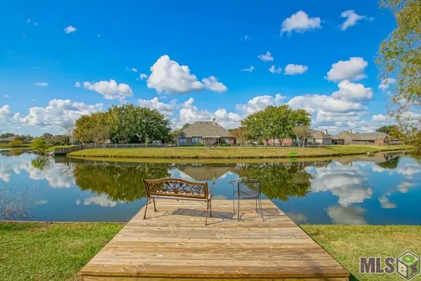 $294,900 | 35987 Wilmington Avenue, Denham Springs, LA 70706