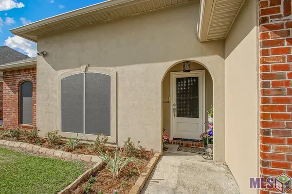 $294,900 | 35987 Wilmington Avenue, Denham Springs, LA 70706