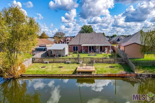 $294,900 | 35987 Wilmington Avenue, Denham Springs, LA 70706