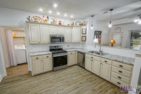 $294,900 | 35987 Wilmington Avenue, Denham Springs, LA 70706