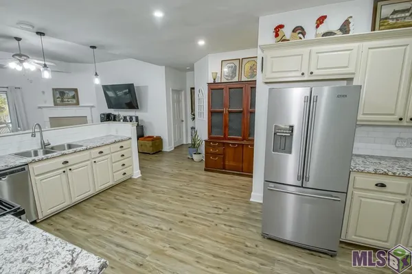 $294,900 | 35987 Wilmington Avenue, Denham Springs, LA 70706